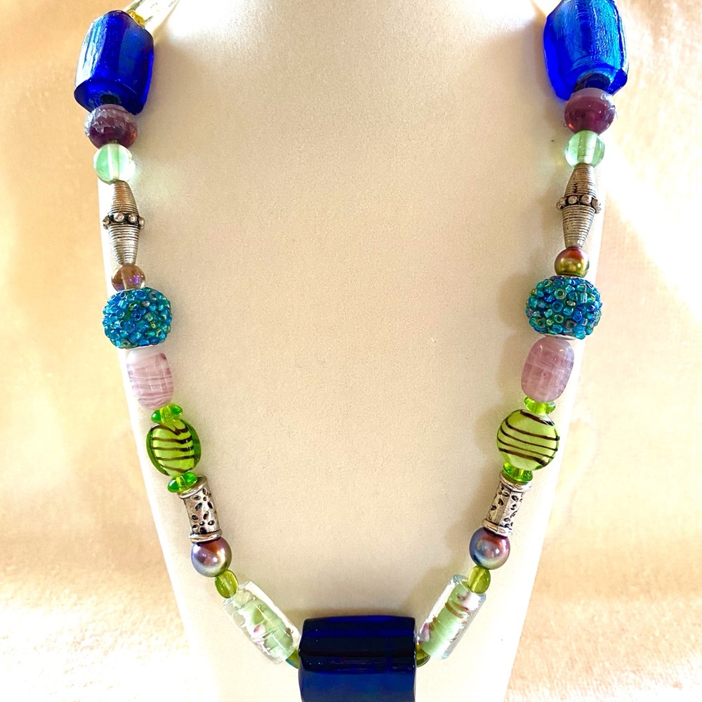 Vibrant Blue and Green Beaded Necklace